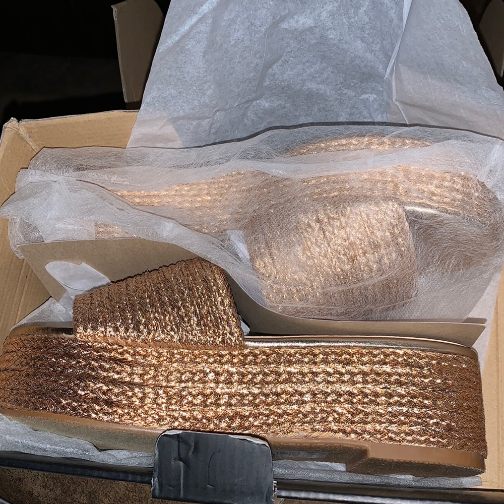 Fashion Nova platform sandals